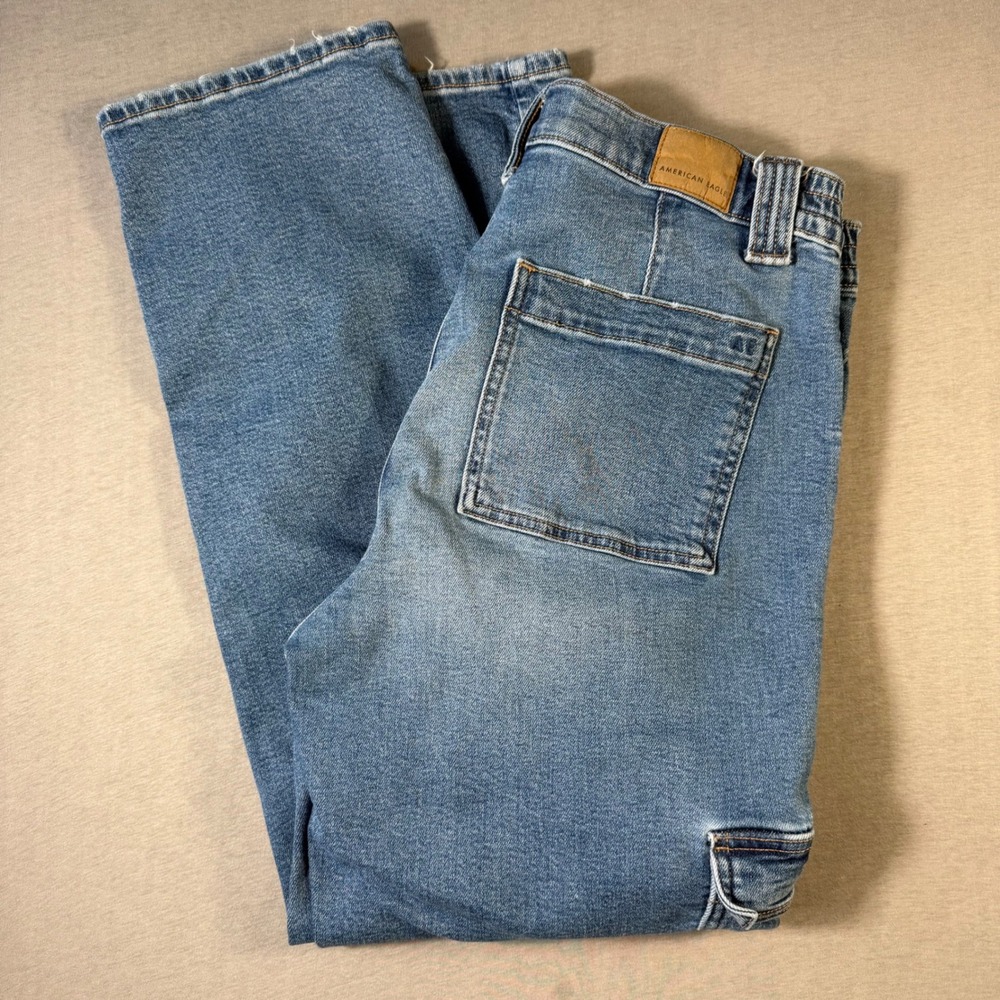 American Eagle Womens Cargo Jeans Med Wash Stretch Straight Leg Size 10 Regular